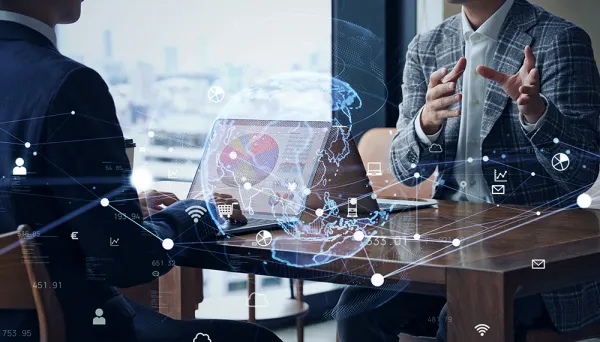 生成AIを活用し、営業教育を効率化。人間では把握しきれない細かな 改善をAIが実施し、管理者の負担軽減。受注率も大幅アップ！