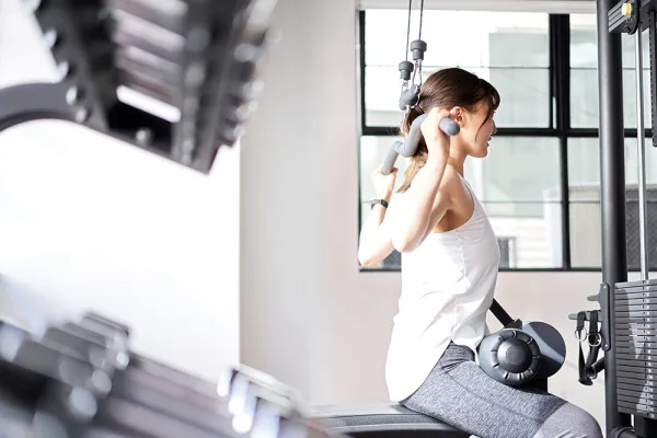 駅名＋パーソナルジムで検索1位を獲得。 口コミ数30倍、評価平均★5を達成！